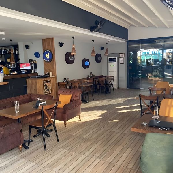 qbik-pub-bar-interior